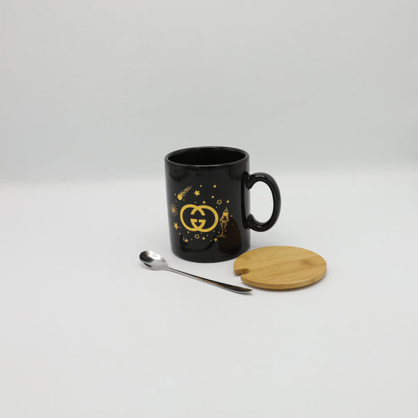 Elegant Brew: Ceramic Mug in Black with Wood Cover & Spoon