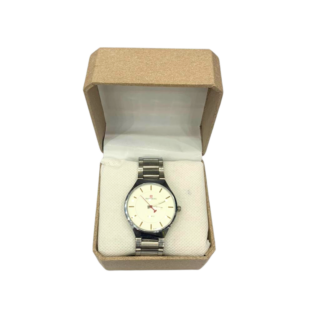 Very Elegant Sliver Wrist Watch For Men in Round White Dial